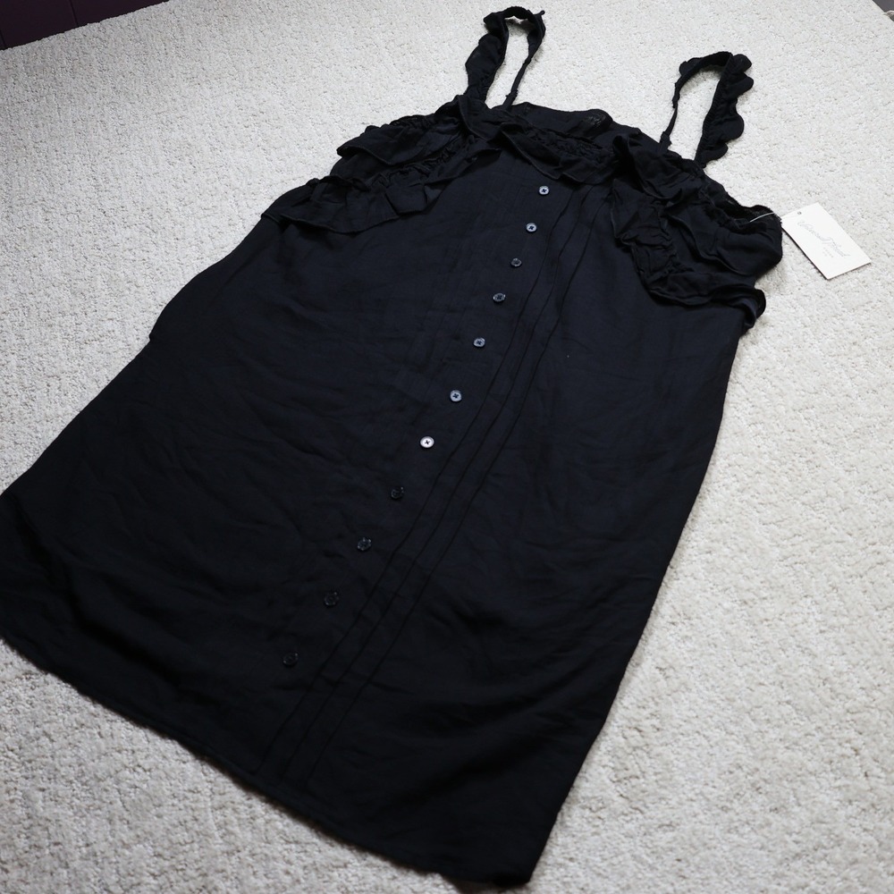 Universal Thread Black Ruffle Button Front Sleeveless Top Medium NWT